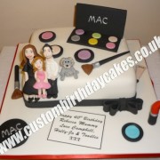 Family and Make Up Cake